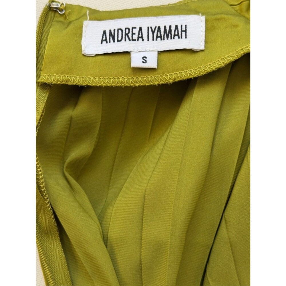 ANDREA IYAMAH
The Lenti Pleated Mini Dress in Onyx (Size S) - Picture 4 of 8